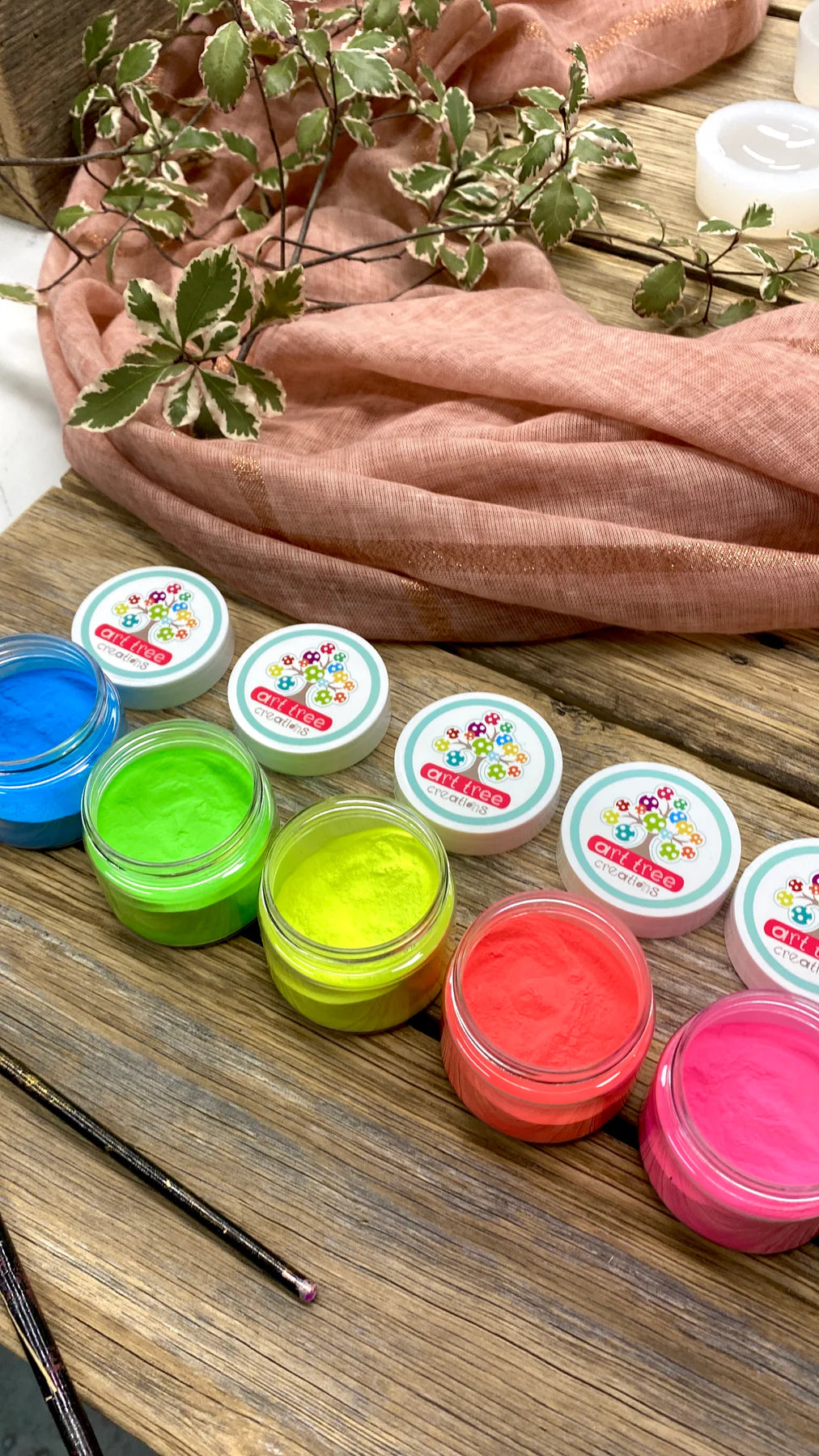 Glow in Dark NEONS
