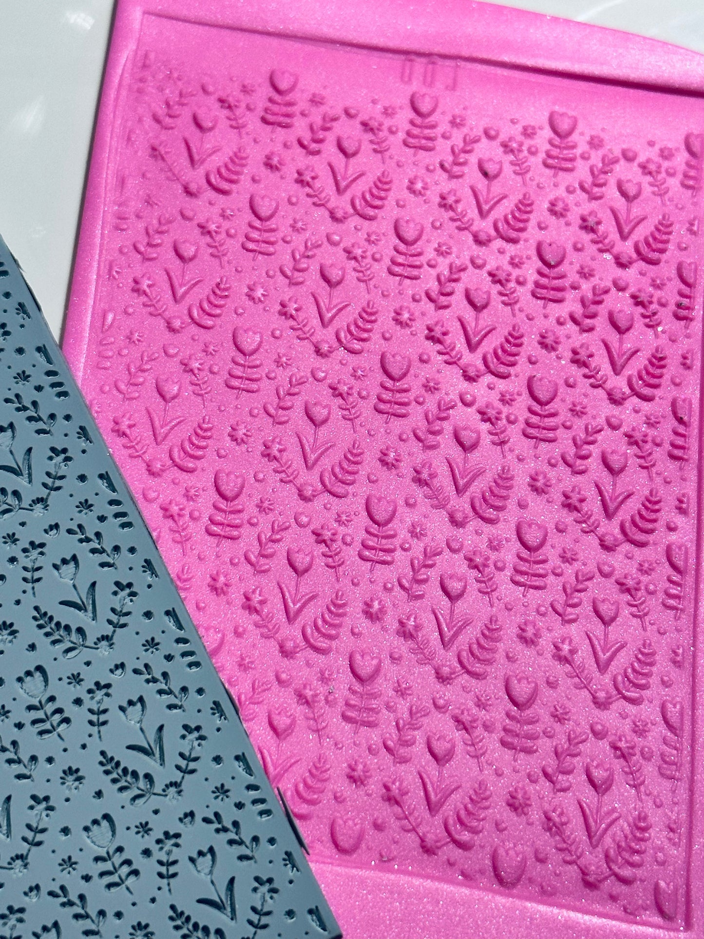 Folk Art Floral Texture Mat